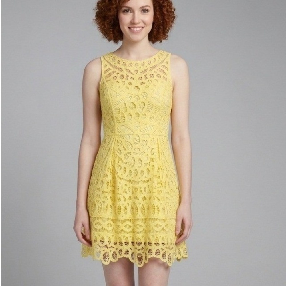 Lilly Pulitzer Dress Size Medium Yellow Foley Batt Your Eyes Battenburg Lace